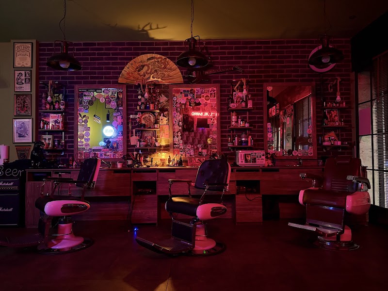 Barrio's Barbershop - Coiffure Bergamo - OneBooking