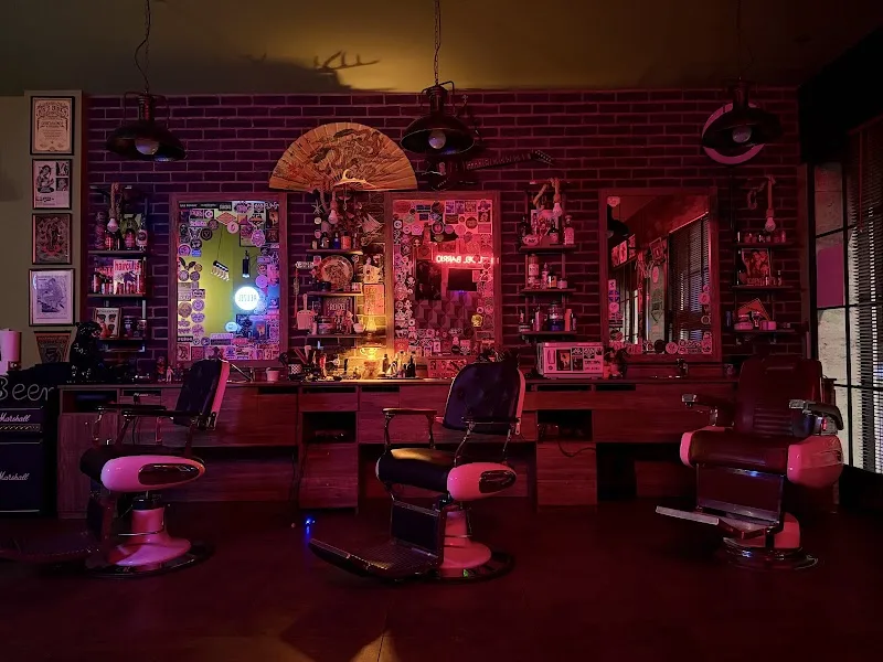 Barrio's Barbershop - Coiffure Bergamo - OneBooking
