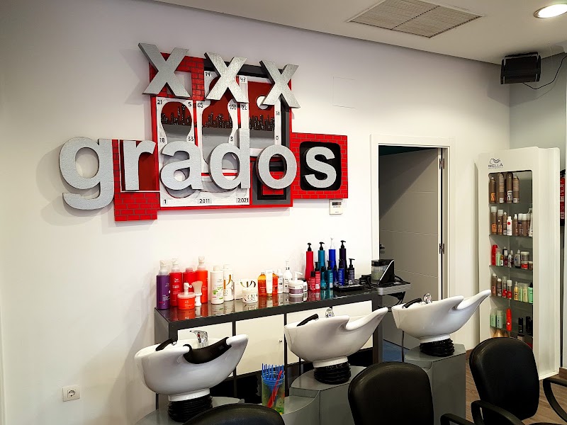 Peluquería Estética XXX Grados - Coiffure Córdoba - OneBooking