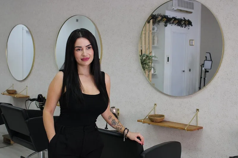 Marina Martínez Centro de Belleza y Estética