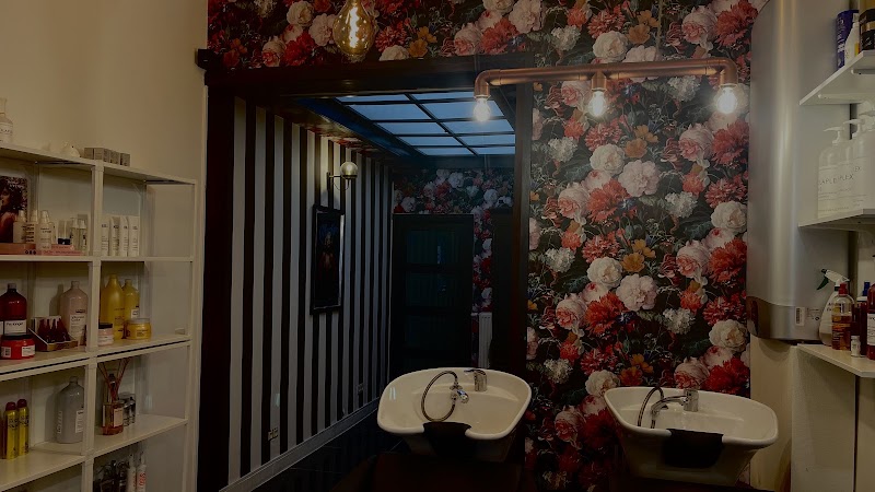Dana's Underground Styles - Coiffure Antwerp - OneBooking