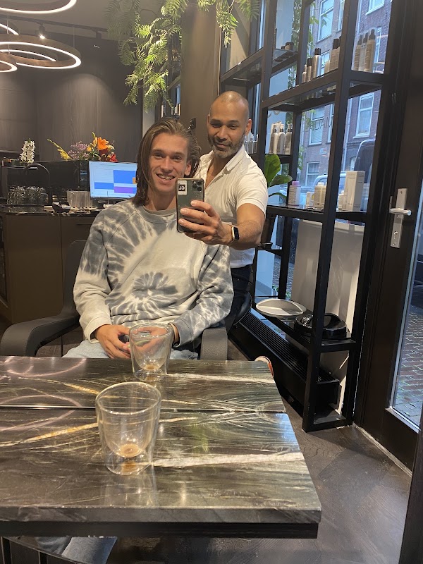 Hairsalon Coup D’Etat Amsterdam - Coiffure Amsterdam - OneBooking