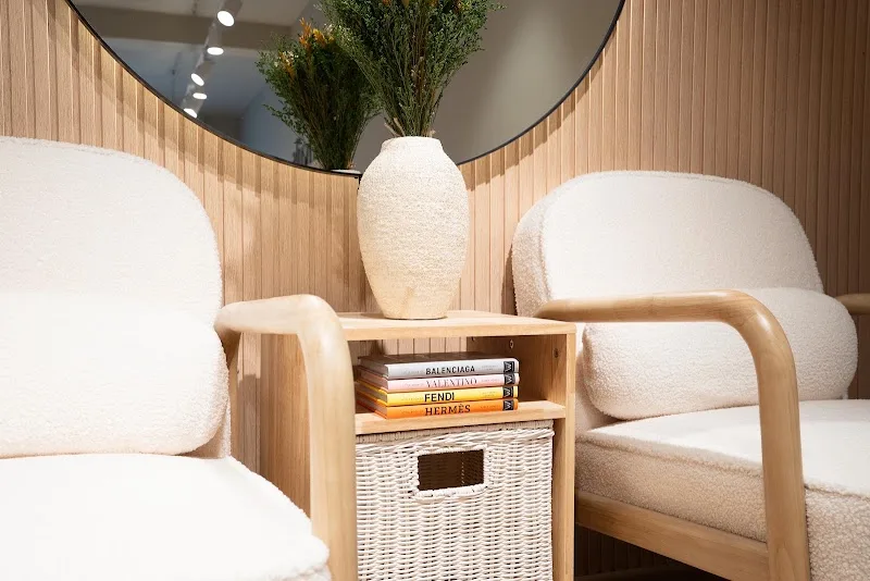 Voila Nails & Beauty - El Llano (Gijón) - Institut de beauté Gijón - OneBooking