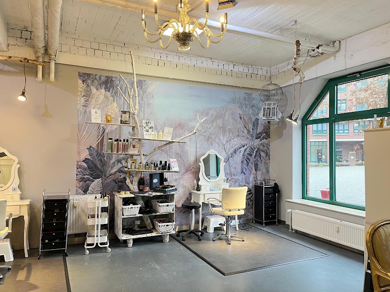 Stand by Me Hamburg Altona – Friseur, PMU & Tattoo - Coiffure Hamburg - OneBooking