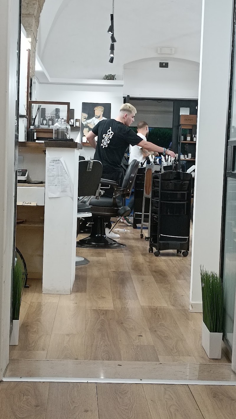 Hair Designer Piero Lieggi - Coiffure Bari - OneBooking