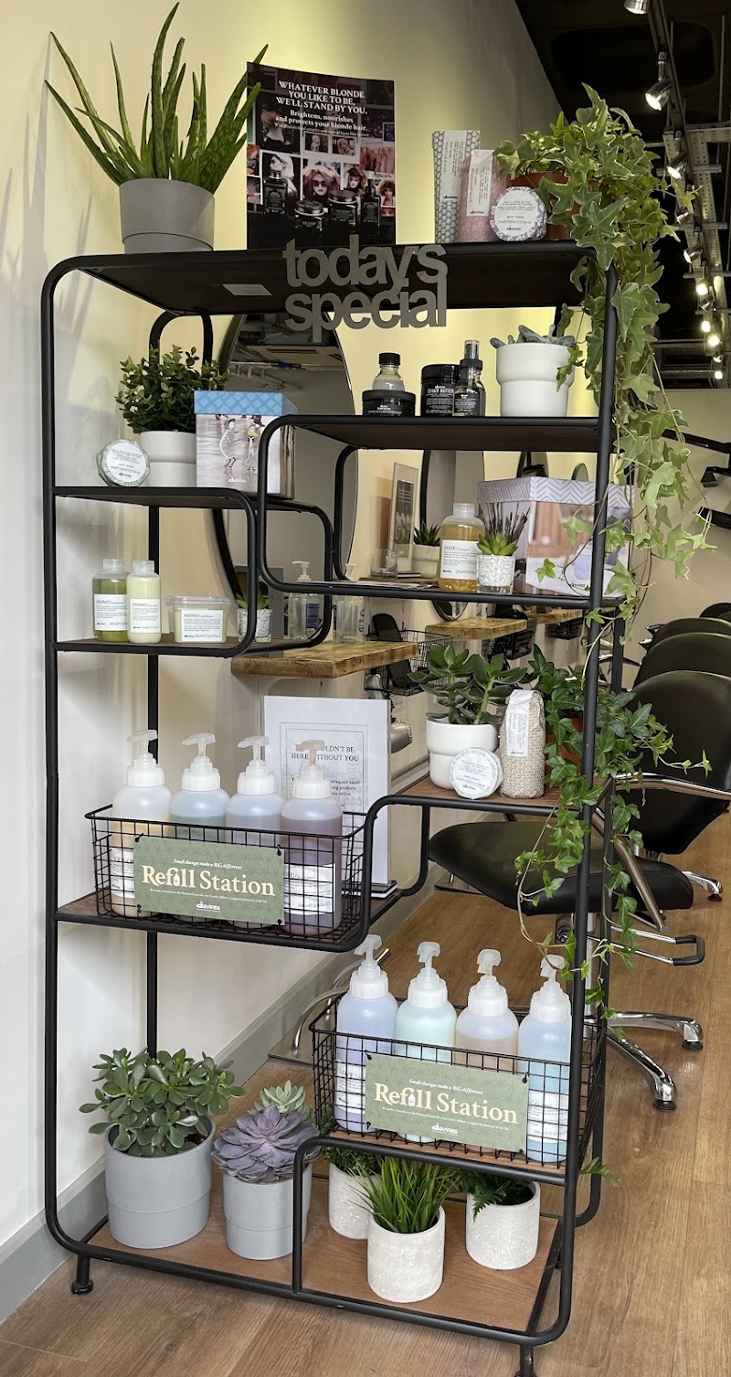 YUME HAIR & BEAUTY SALONS - Cathays