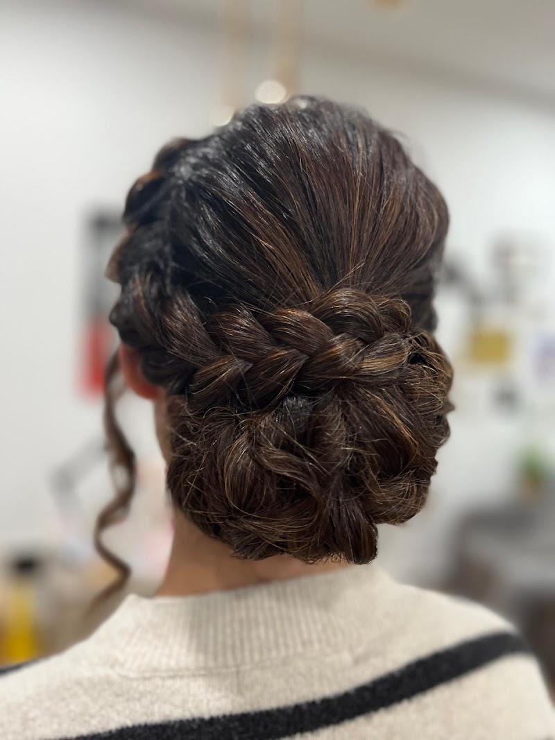 Mary Fernández Estilistas - Coiffure Burgos - OneBooking