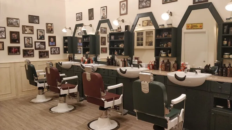 Barberia degli Asinelli - Bologna - Coiffure Bologna - OneBooking