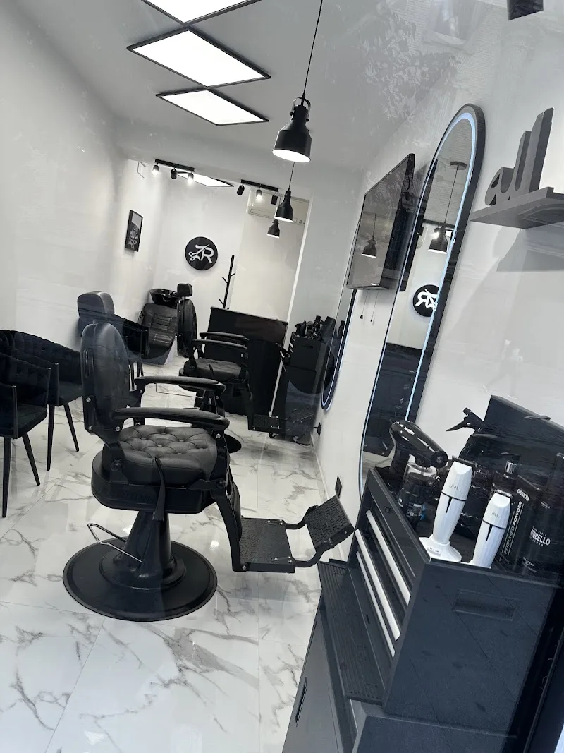 Peluquería & barbería Zr - Coiffure Alcalá De Henares - OneBooking