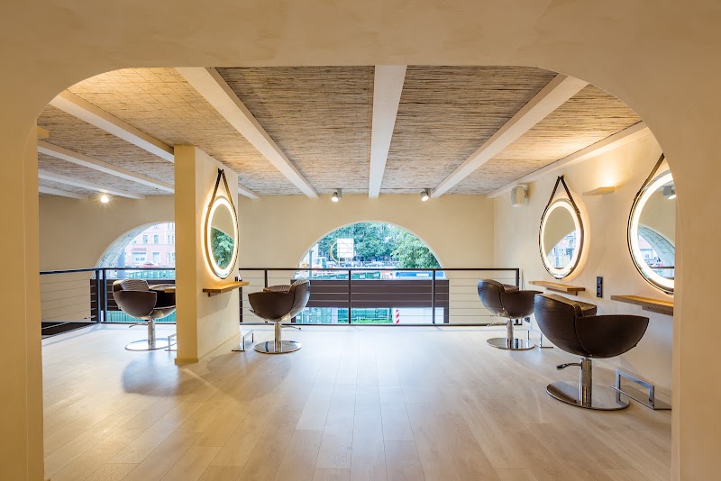 Puro Friseure München - Coiffure Munich - OneBooking