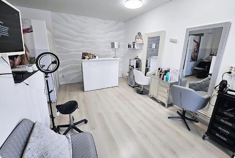 Hair Studio