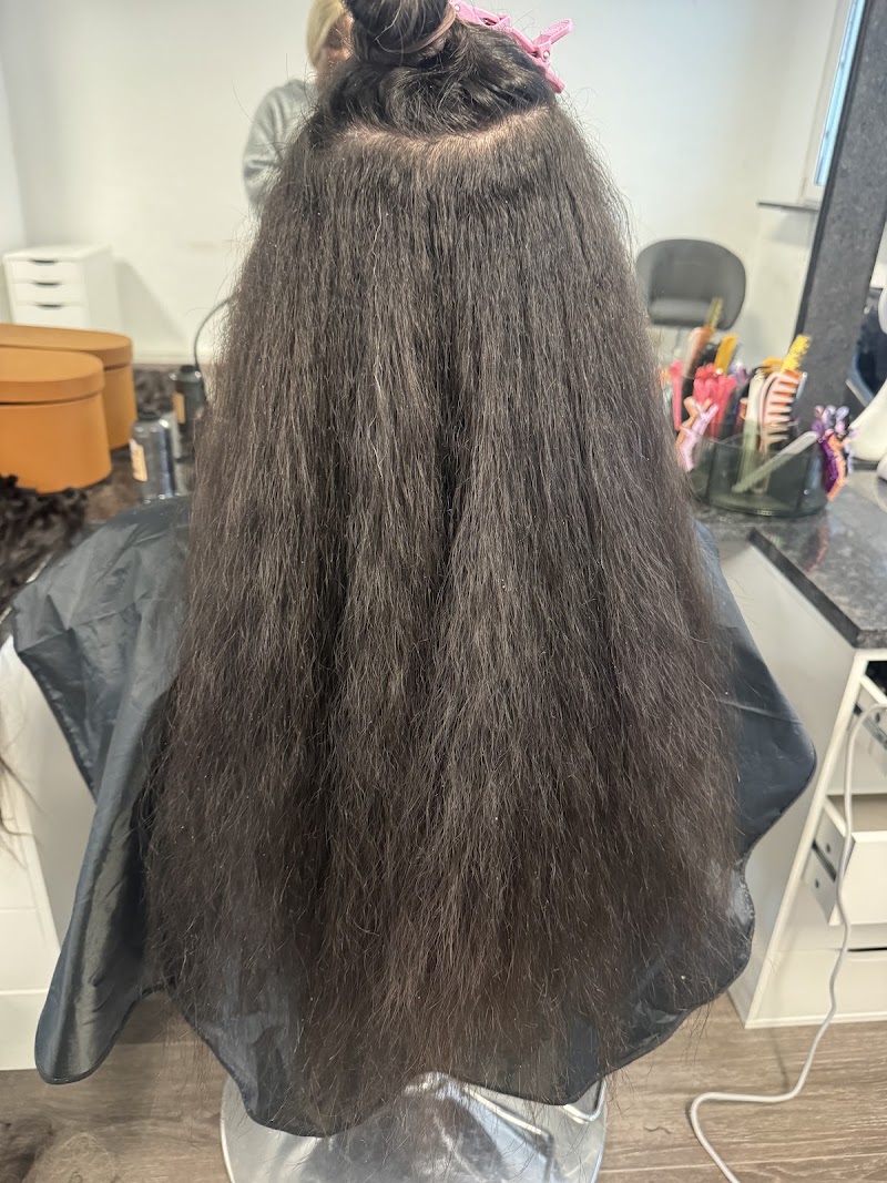 Latoya´s Salon - Coiffure Hamburg - OneBooking