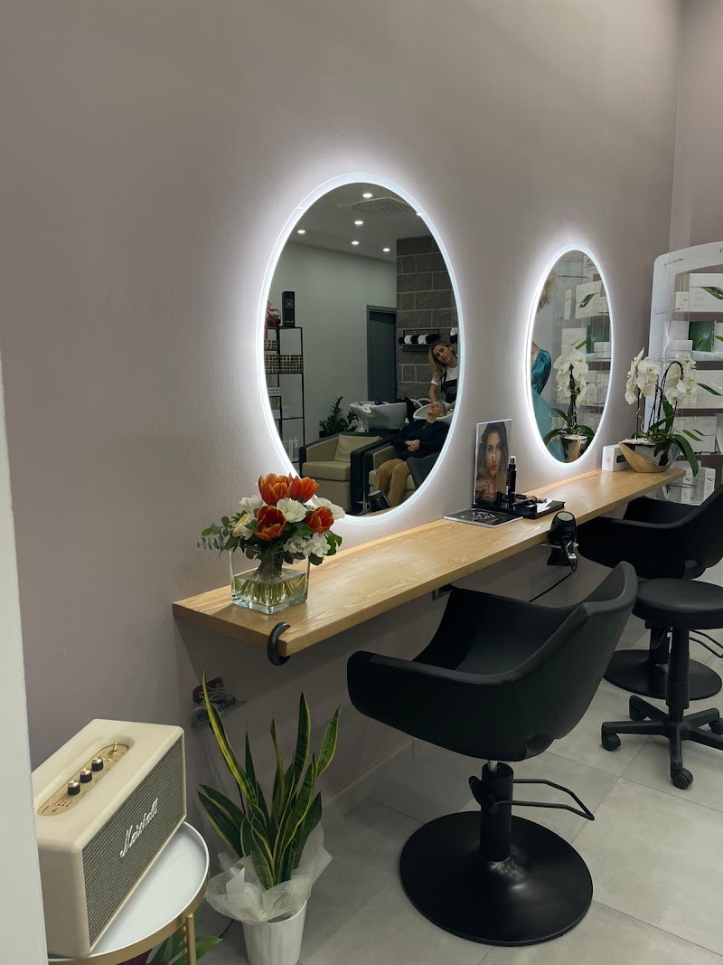 Elda Hair Studio - Coiffure Forlì - OneBooking