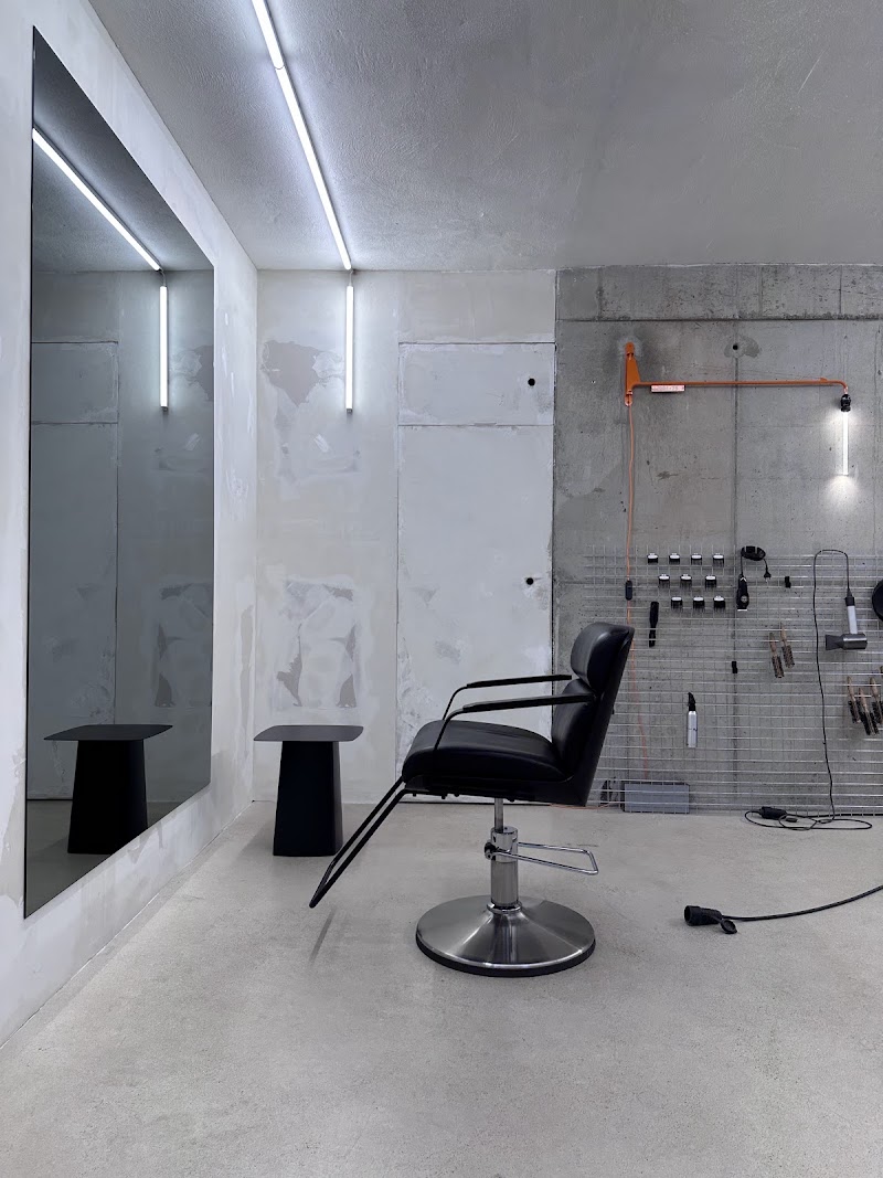 monkey hair berlin - Coiffure Berlin - OneBooking