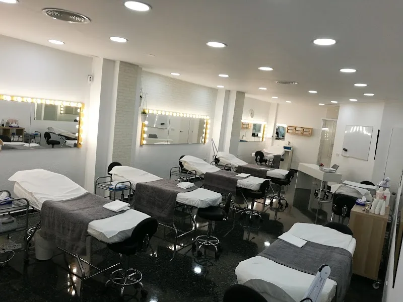 Luxe Academy RMR - Esthétique València - Photo de couverture - OneBooking
