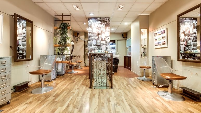 Air Ambiant Coiffeur - Coiffure Paris - Photo de couverture - OneBooking
