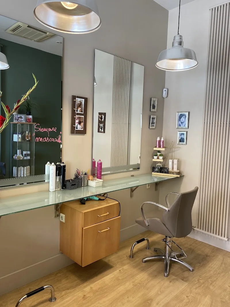 Vega Estilistas - Coiffure Burgos - Photo de couverture - OneBooking