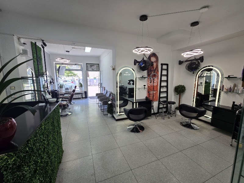 `Art Ink & Cut´ FriseurSalon und TattooStudio, Düsseldorf - Coiffure Düsseldorf - OneBooking