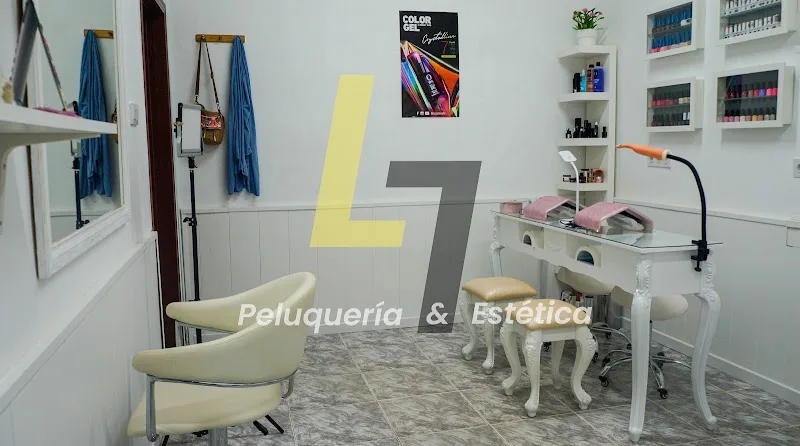Peluquería & Estética Loyalook - Coiffure Cartagena - OneBooking