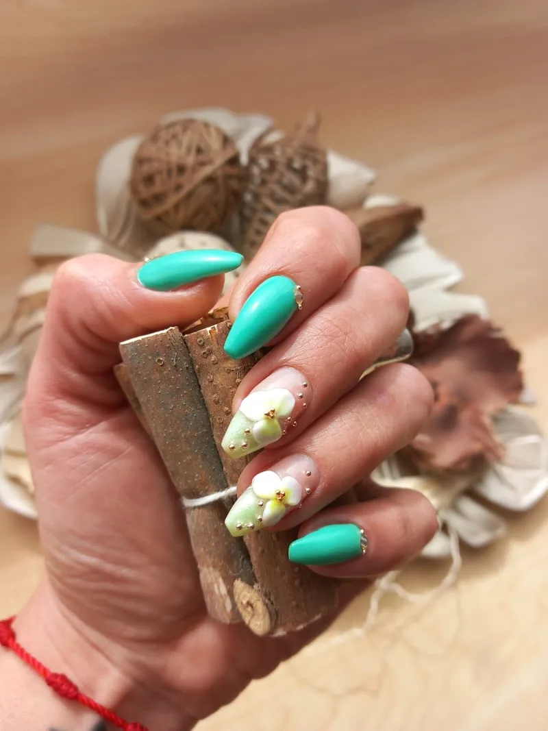 Victoria Nails & Beauty - Institut de beauté Pamplona - OneBooking
