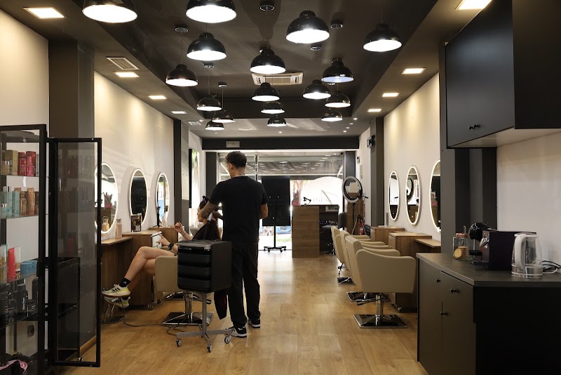 Fiorelo Concept - Coiffure València - OneBooking
