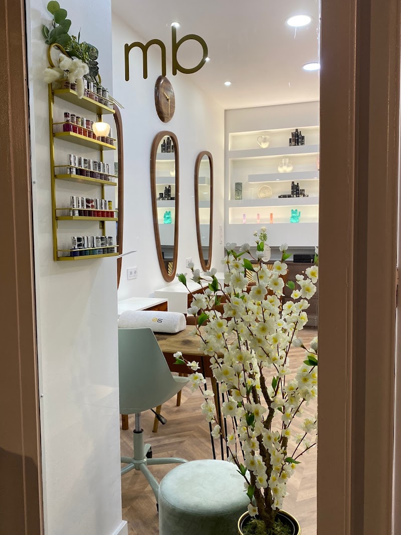 Peluquería Amelia Bueno - Coiffure Gijón - OneBooking