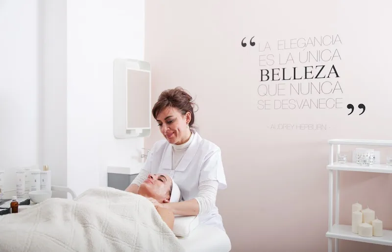 Rosa San Nicasio | Salón de Belleza - Institut de beauté Logroño - OneBooking
