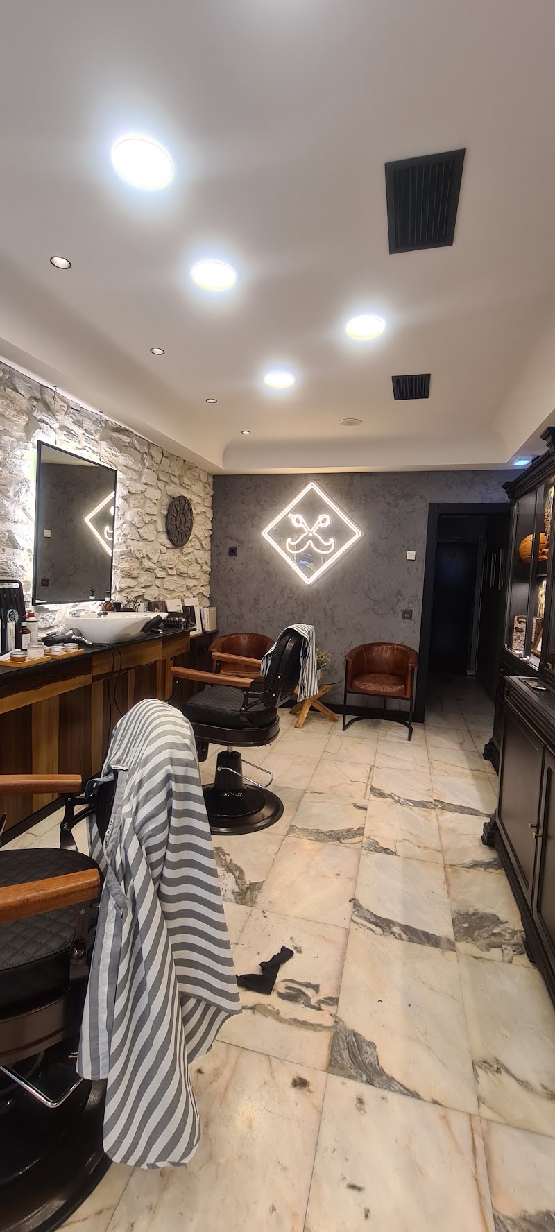 Peluquería Pablo Blanco - Coiffure Gijón - OneBooking