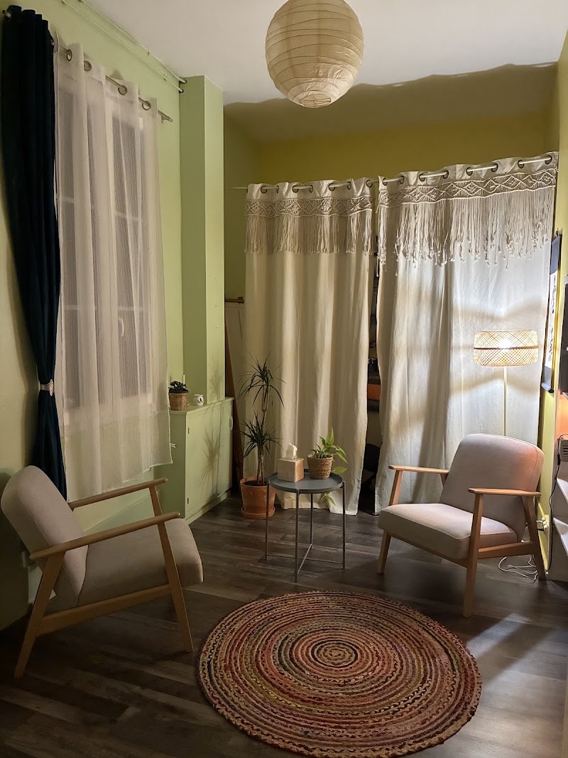 Magali Bergeret Thérapeute & maître Reiki Usui