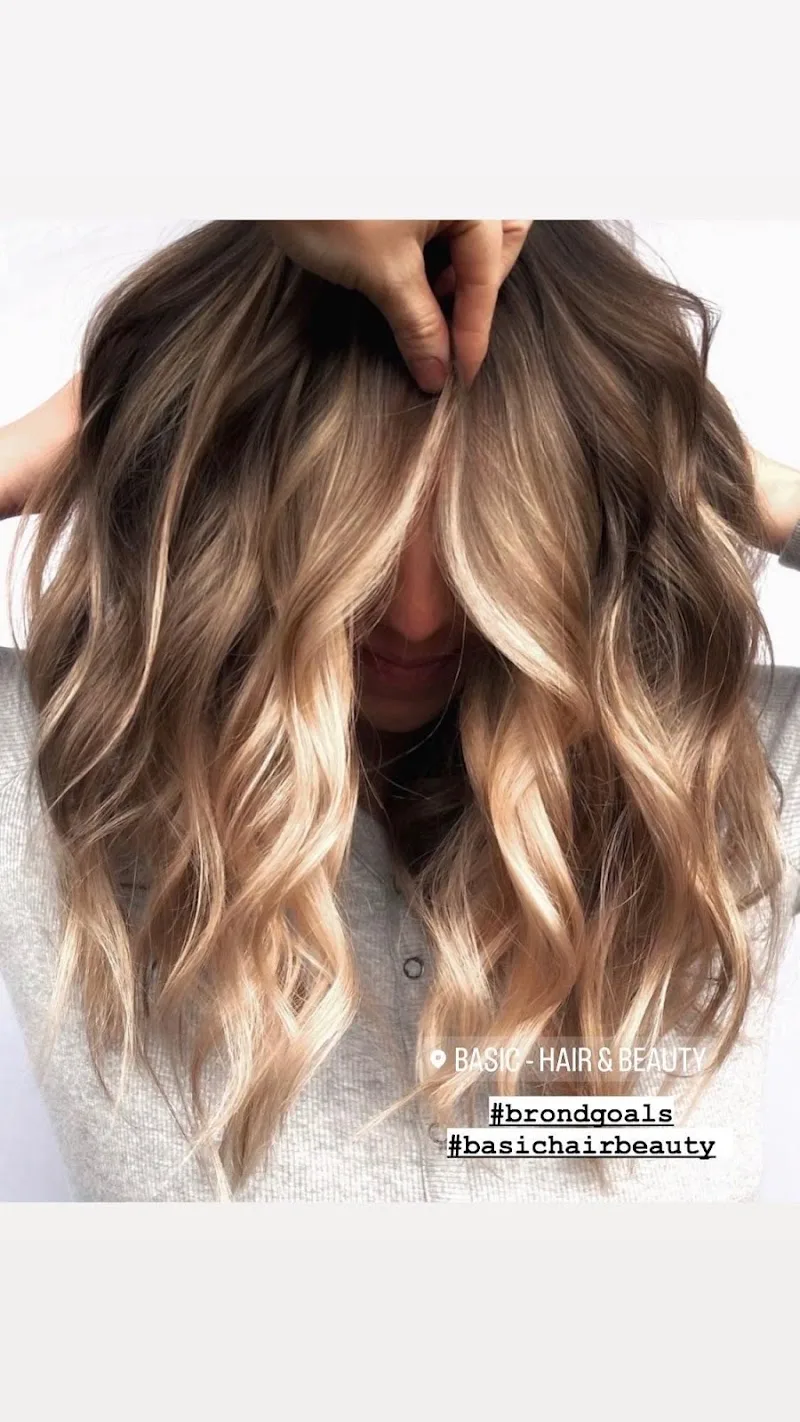 Basic Hair & Beauty - Coiffure Brescia - OneBooking