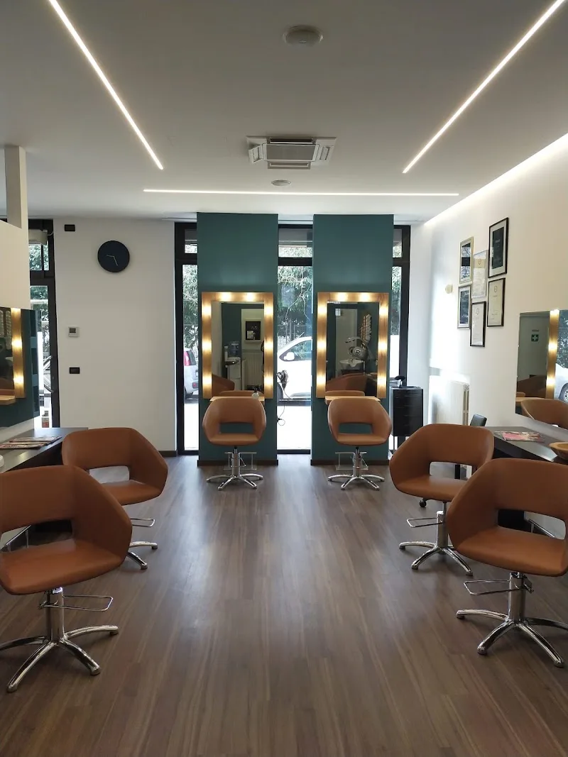 Spunto A Capo" Di Buriani Sara Hair Studio - Coiffure Ferrara - OneBooking