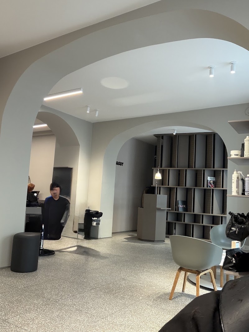 Toni & Guy - Coiffure Bergamo - OneBooking
