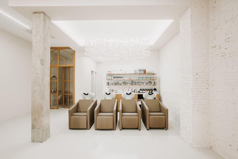 Zivah Salón | Peluquería en Valencia - Coiffure València - OneBooking