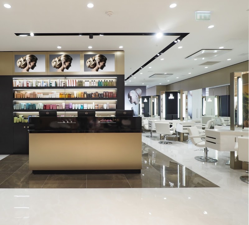 Alexandre de Paris - Galeries Lafayette - Coiffure Belfast - Photo de couverture - OneBooking