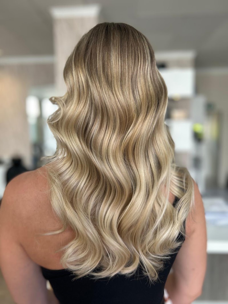 Hair Studio Bruna - Coiffure Frankfurt Am Main - OneBooking