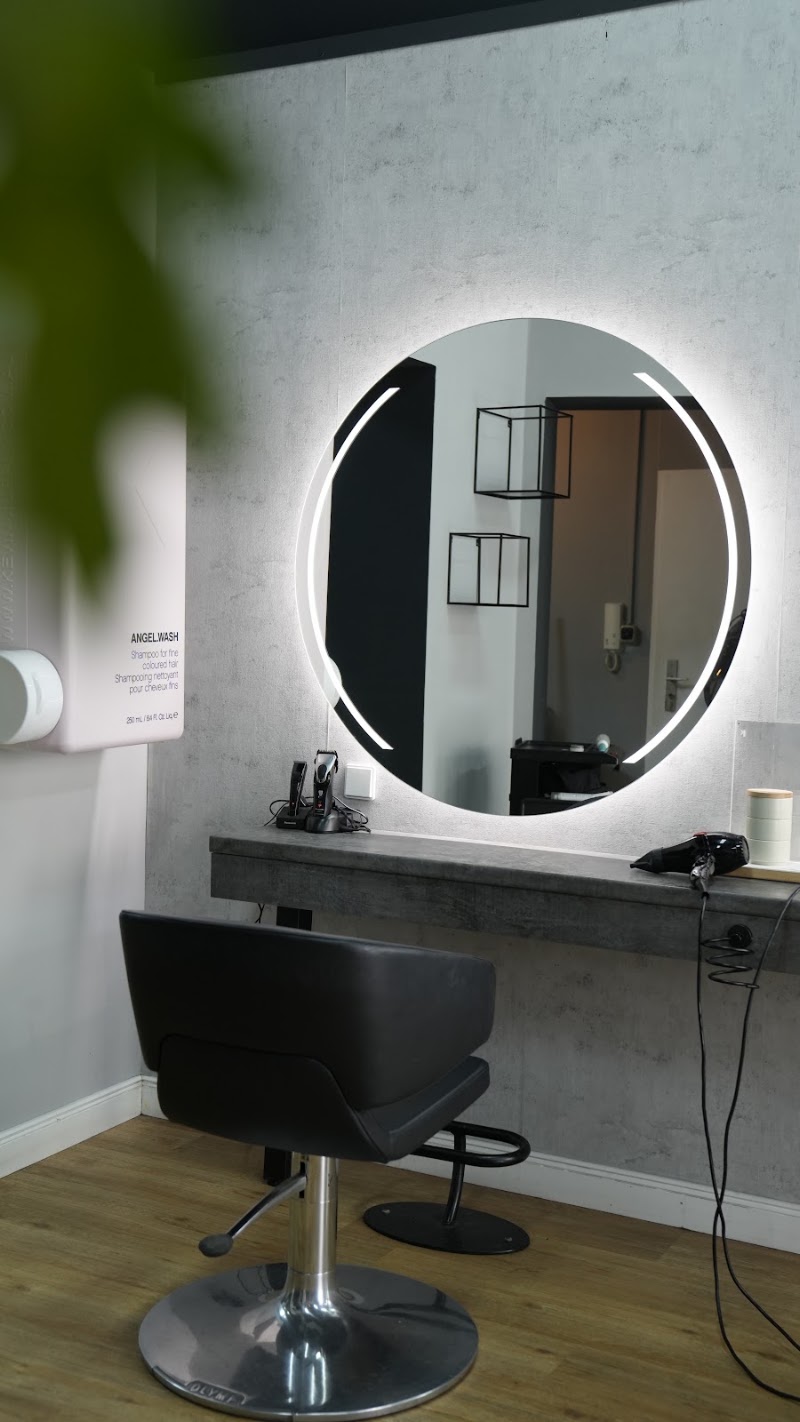 Hairstylist L.A. - Coiffure Frankfurt Am Main - OneBooking