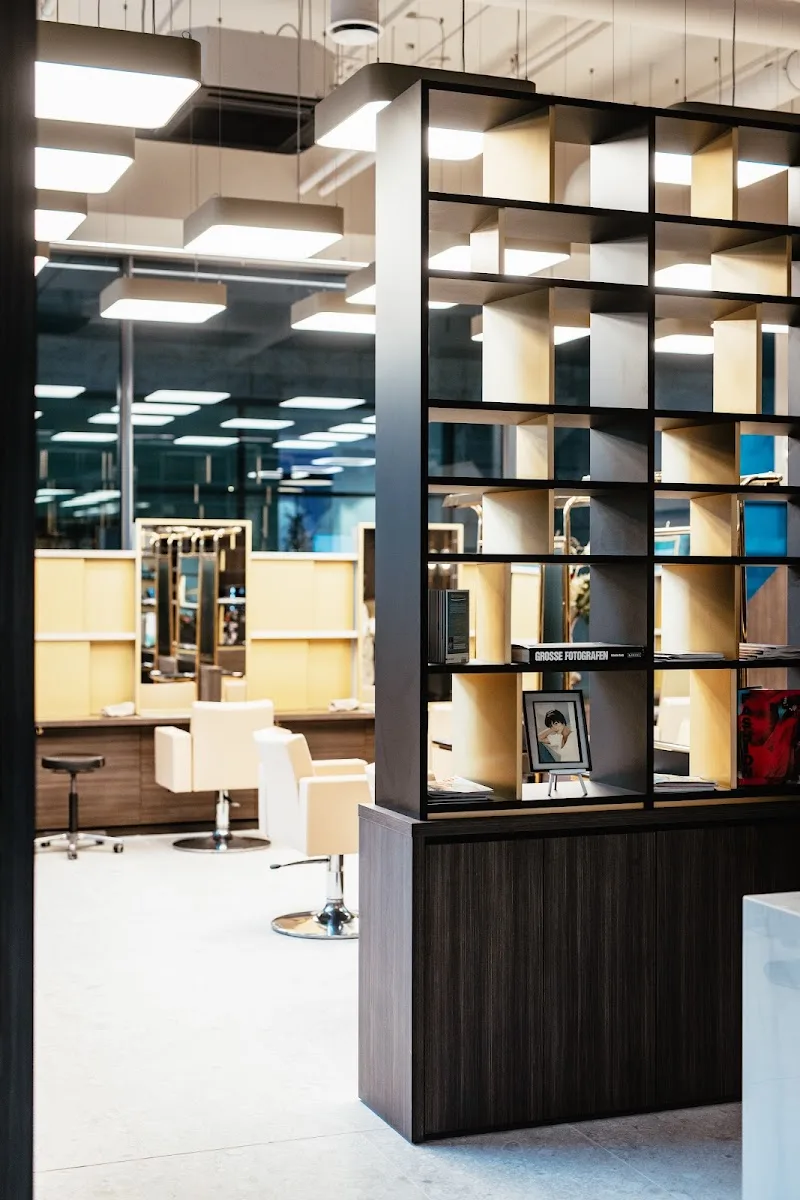 Salon Tobias Tröndle | Friseure - Coiffure Frankfurt Am Main - OneBooking