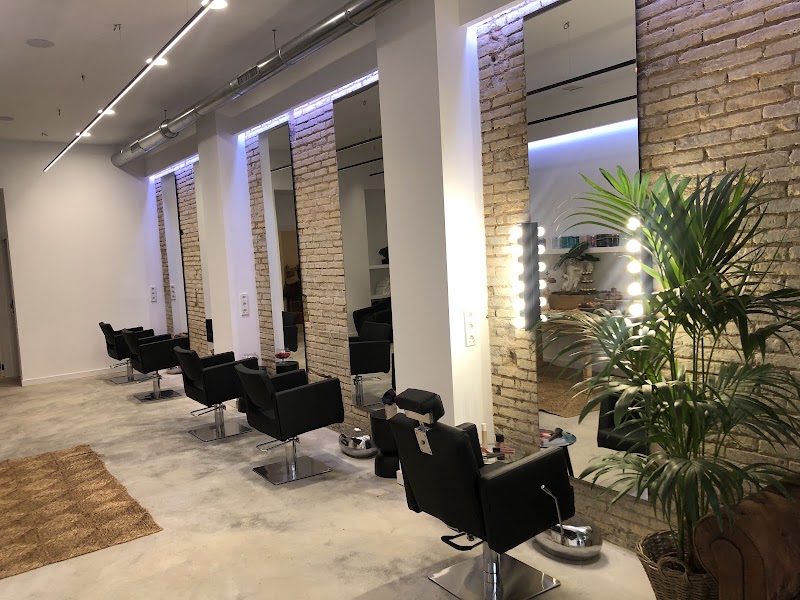 Diego Blanco Hair Salon - Coiffure València - OneBooking