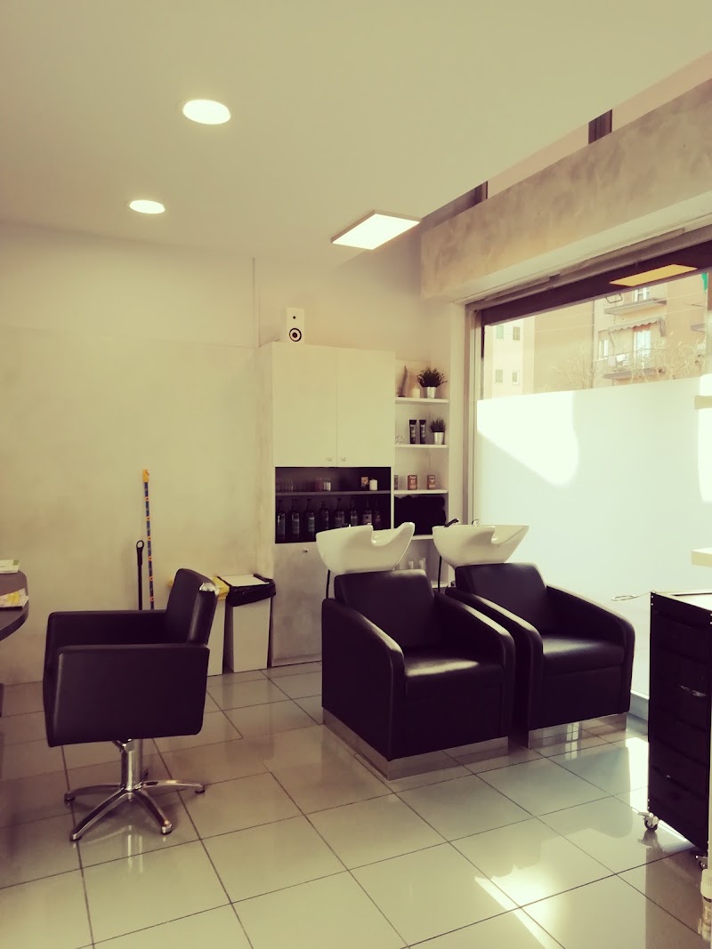 Love Hair di Trivella Manjula - Coiffure Brescia - OneBooking