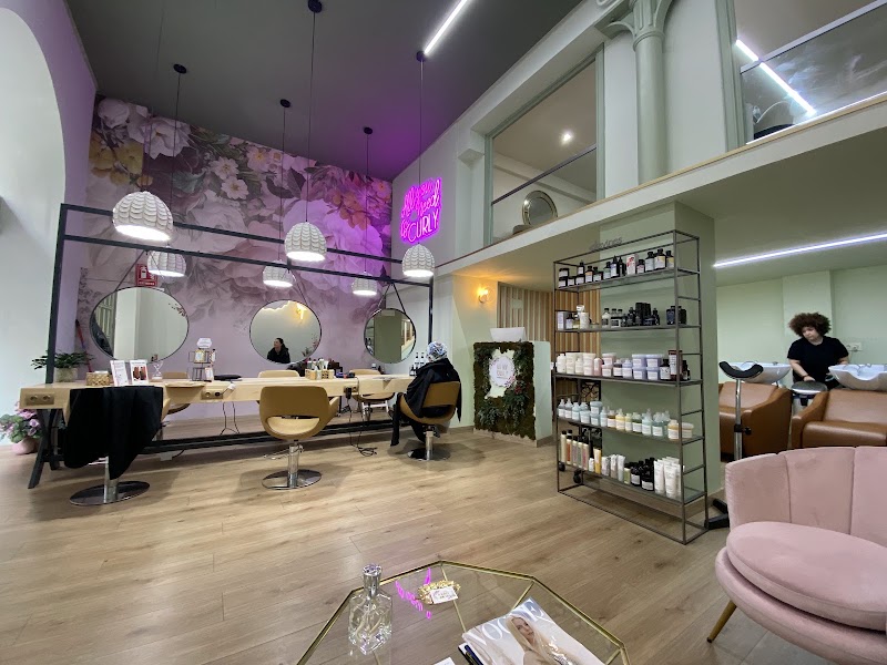 Oh My Curly - Coiffure Valladolid - OneBooking
