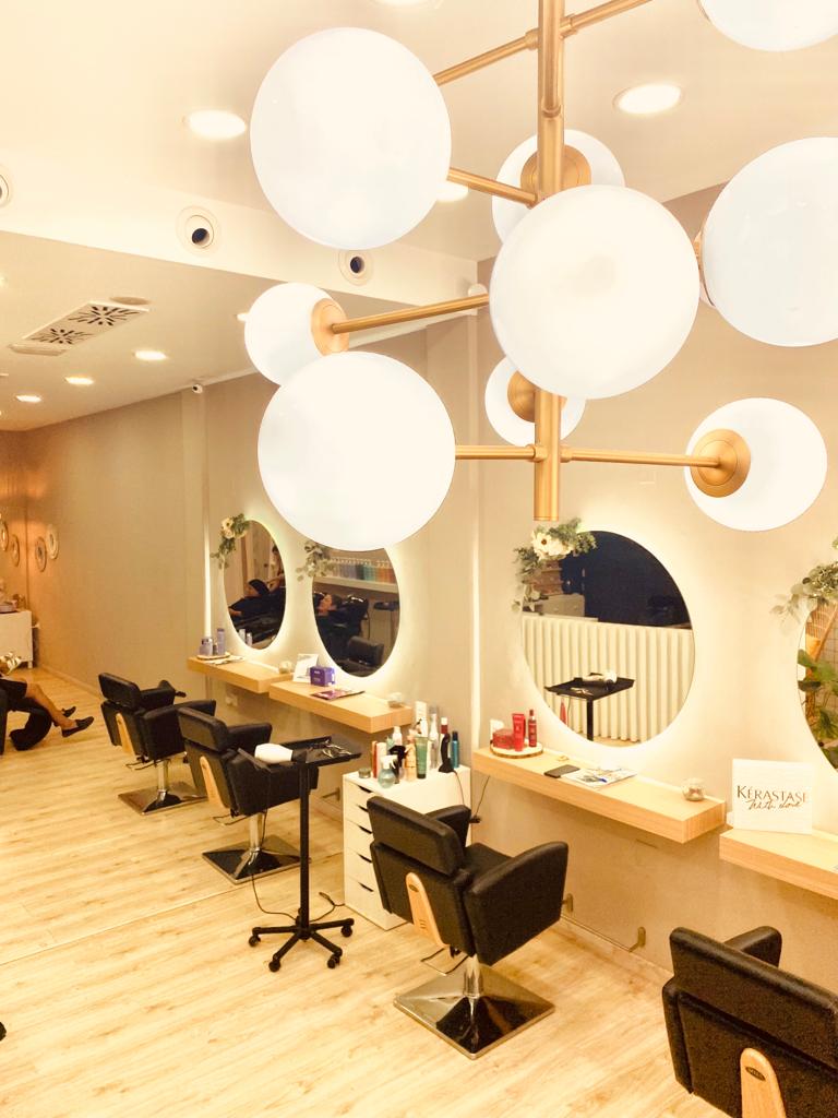 Salón de Belleza Bella Hair Studio · Peluquería - Coiffure Almería - OneBooking