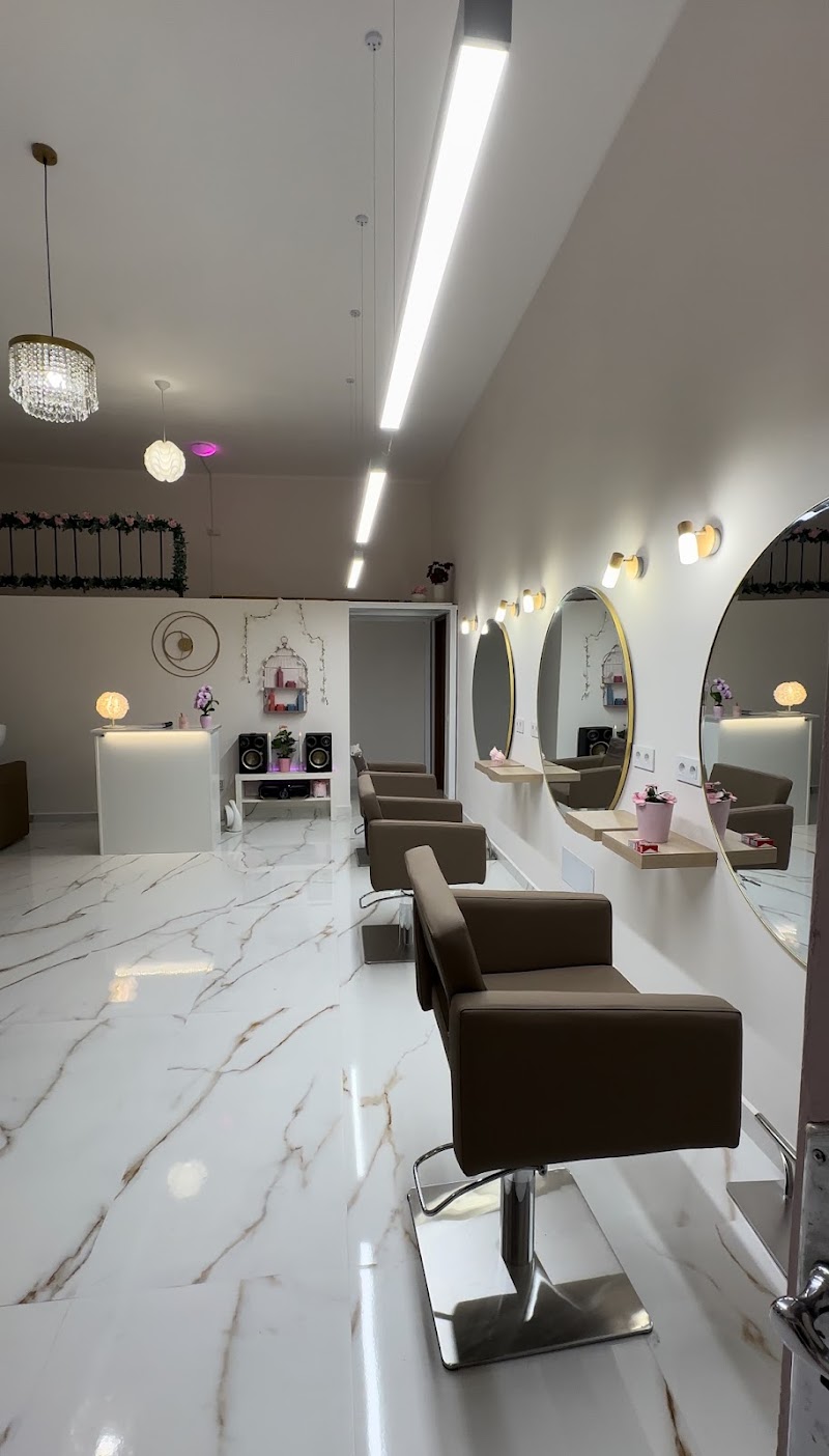 Aura de Luz Hair Salon - Coiffure Palma De Mallorca - OneBooking