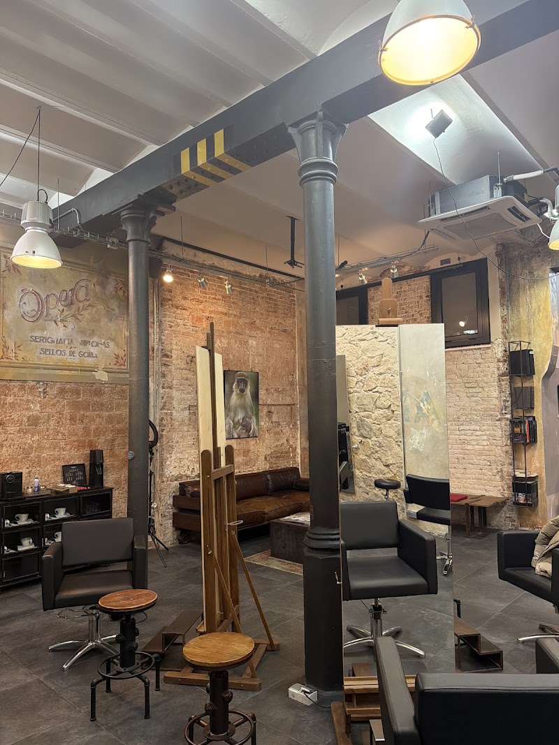 Opera Lounge - Coiffure Barcelona - OneBooking