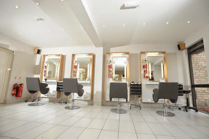 Peter Maud - Coiffure Belfast - Photo de couverture - OneBooking