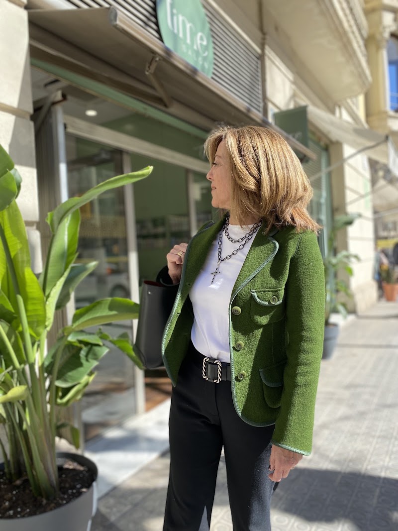 Time Salon - Coiffure Barcelona - OneBooking
