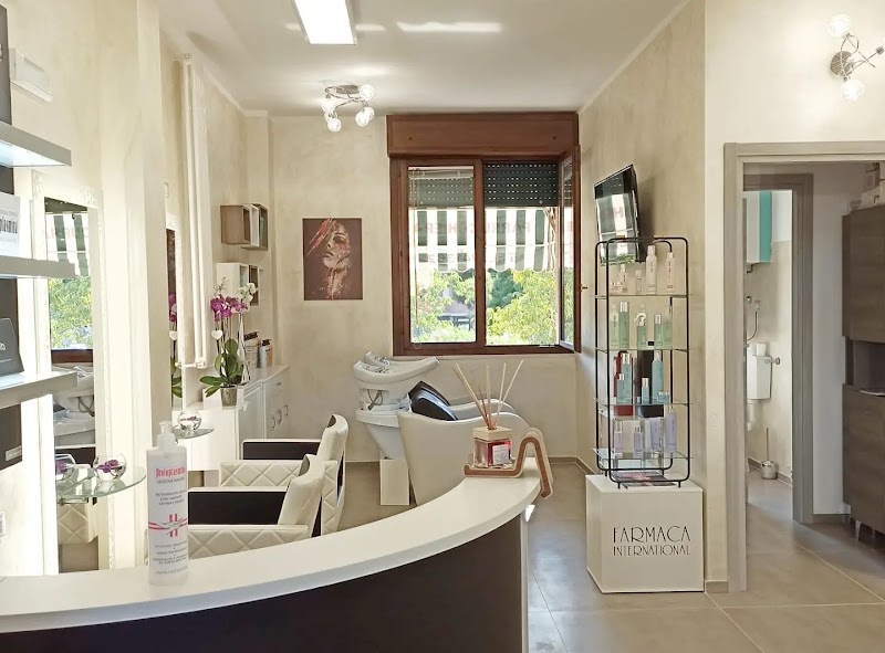 Kromatik Valerio Varolo Hair Studio - Coiffure Ferrara - OneBooking