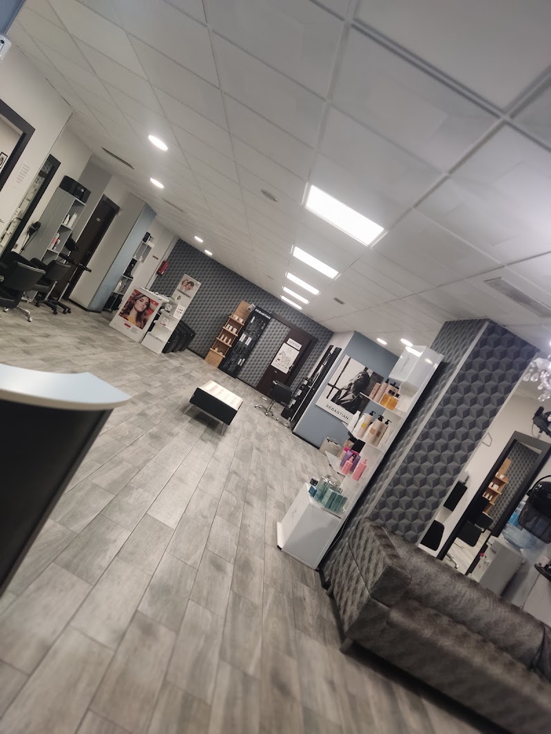 New itXel estilistas Peluquería - Coiffure Albacete - OneBooking