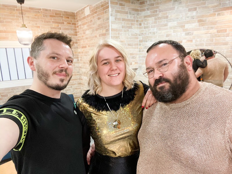 Colores Hair salon - Coiffure València - OneBooking