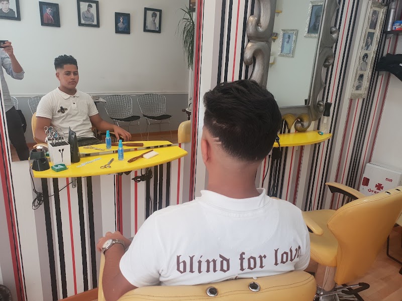 Peluquería Qué Corte - Coiffure Burgos - OneBooking