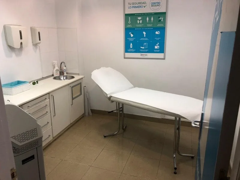 Láserum Málaga - Avd. Andalucía | Depilación Láser Diodo - Esthétique Málaga - OneBooking